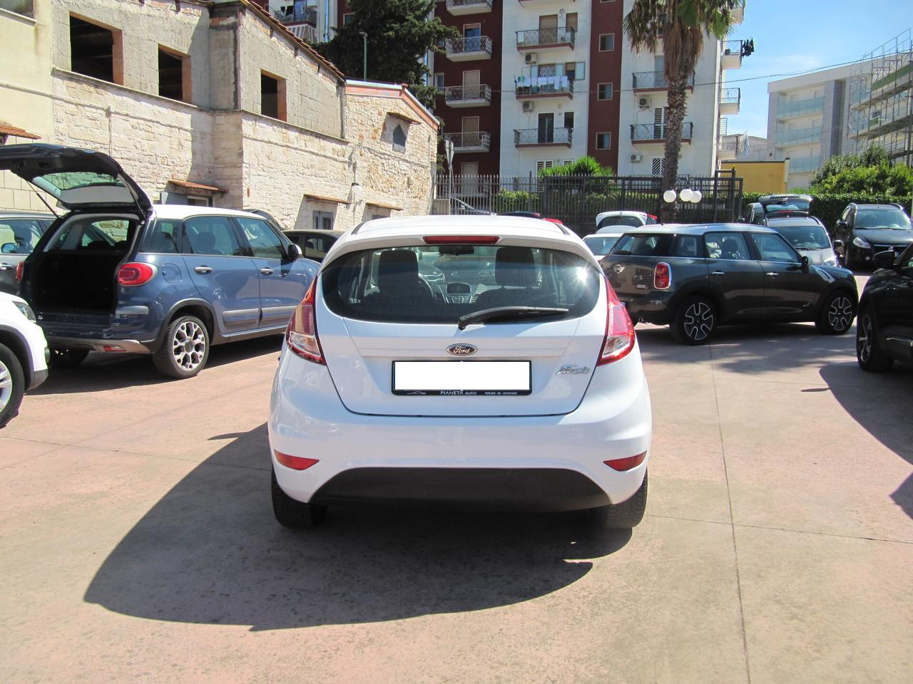 Ford Fiesta 1.5 TDCi 75CV 5 porte Black & White Edition