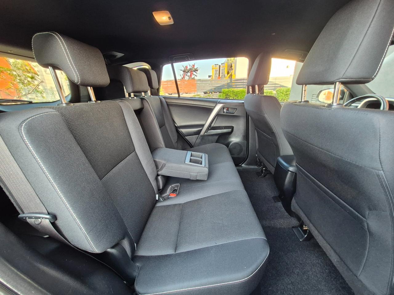 Toyota RAV 4 RAV4 2.5 Hybrid 2WD Lounge