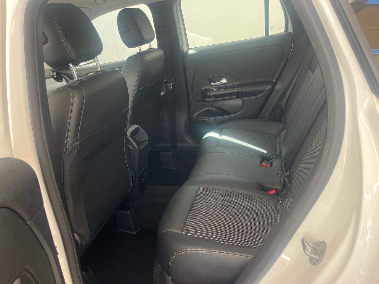Mercedes-benz GLA 180 GLA 180 d Automatic Business Extra
