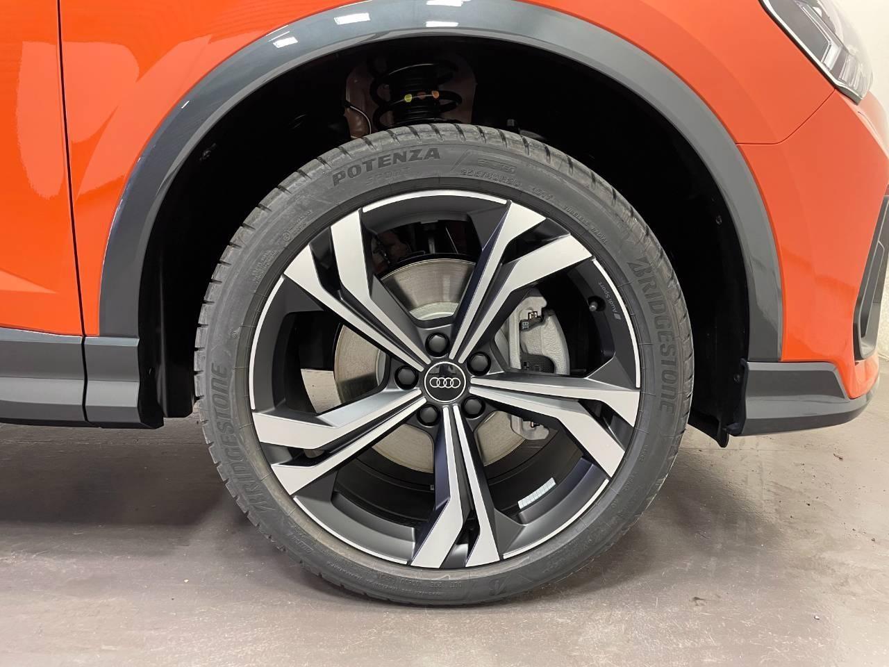 AUDI Q3 SPORTBACK 45 TFSIe S-TRONIC IDENTITY BLACK