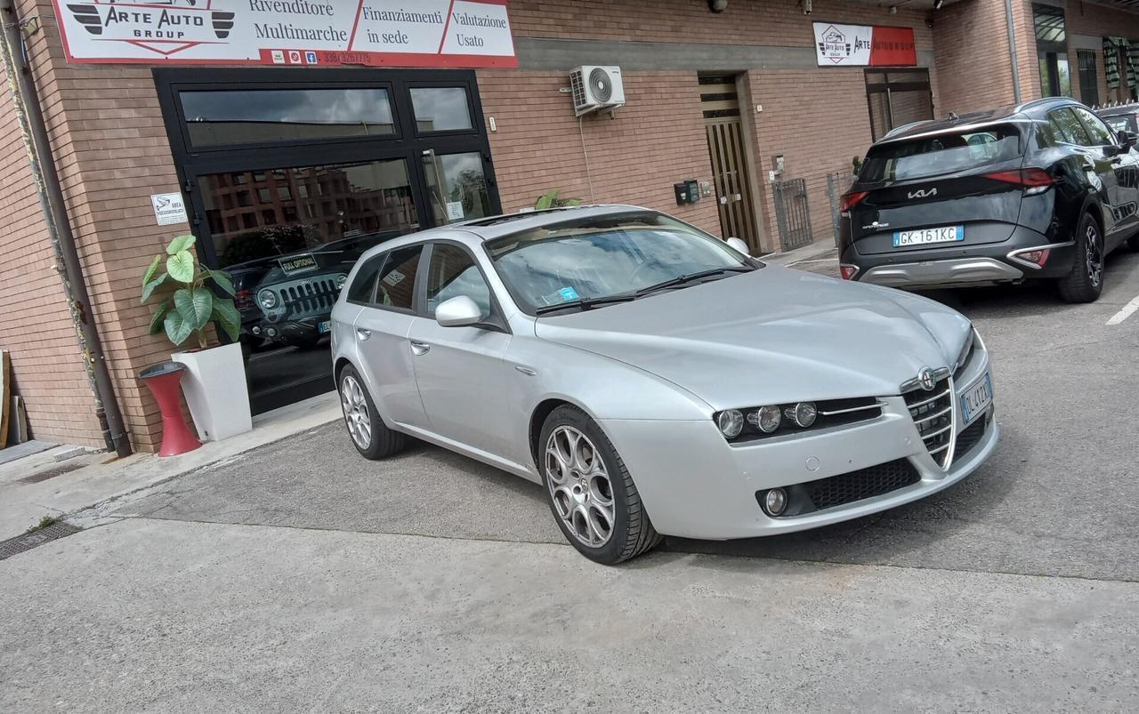 Alfa Romeo 159 1.9 JTDm 16V Sportwagon Exclusive Q-Tronic