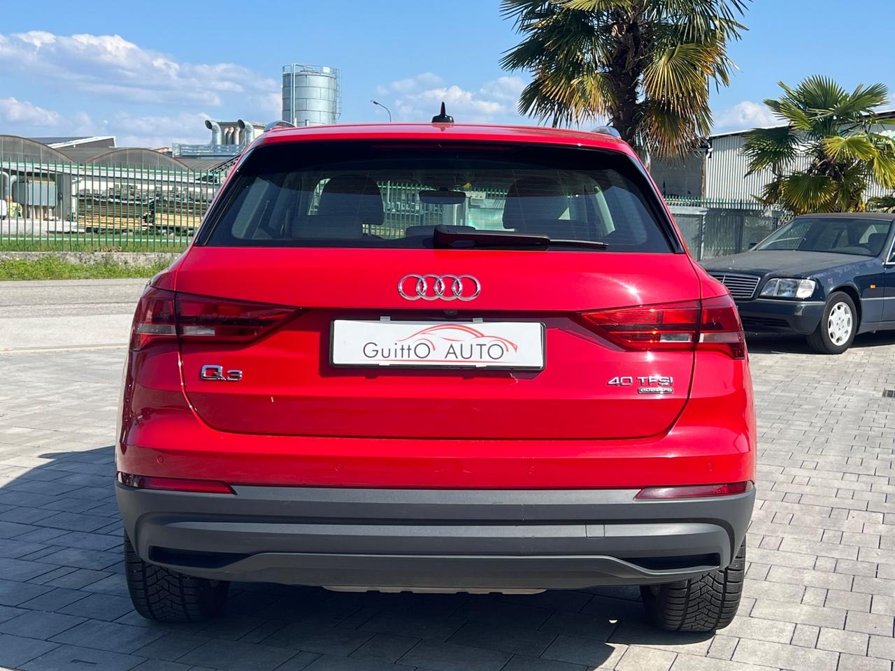 Audi Q3 40 TFSI quattro S tronic Business