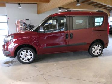 FIAT Doblo Doblò 1.4 T-Jet 16V Lounge 7P: