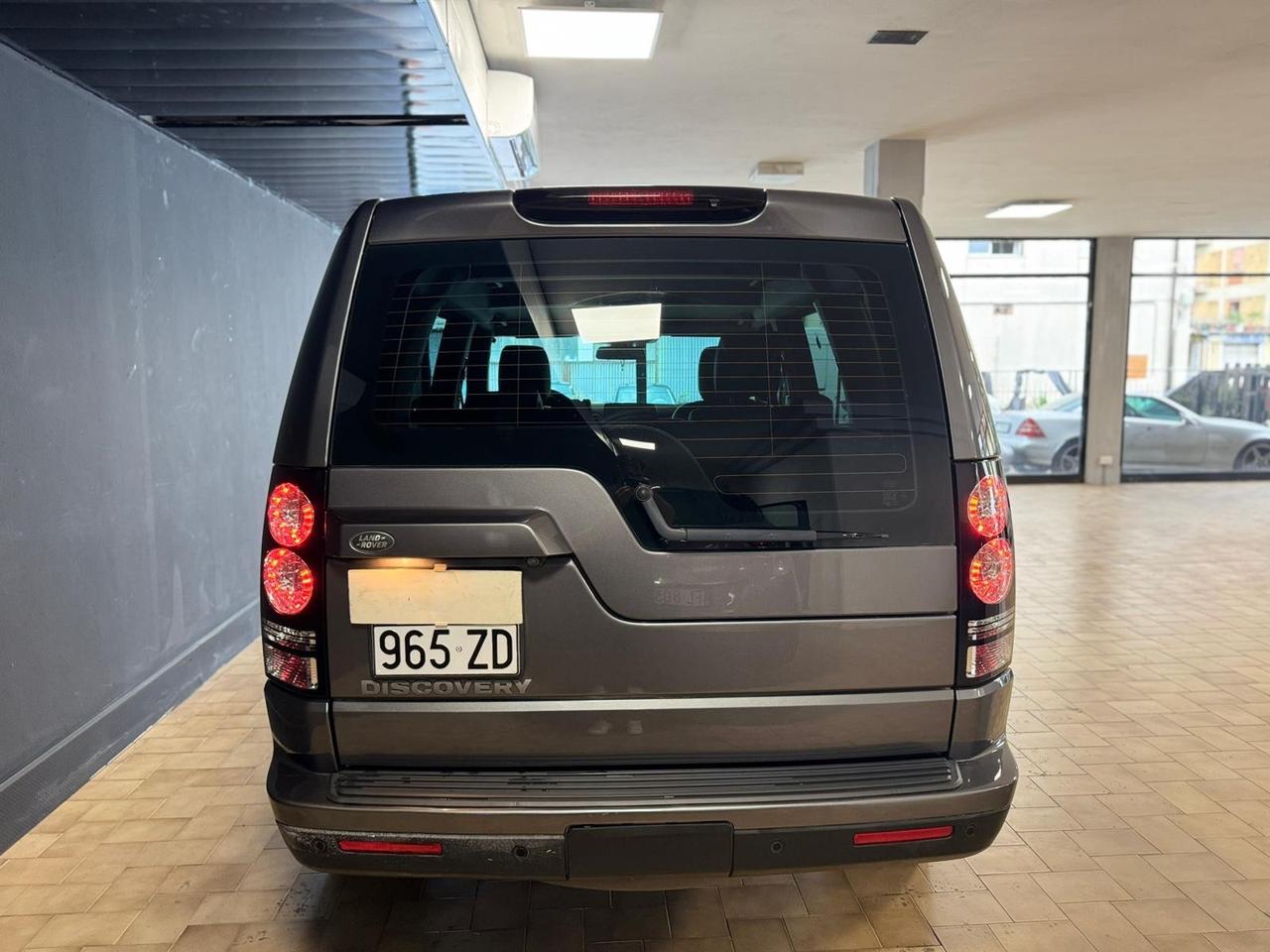 Land Rover Discovery 4 3.0 TDV6 211CV SE