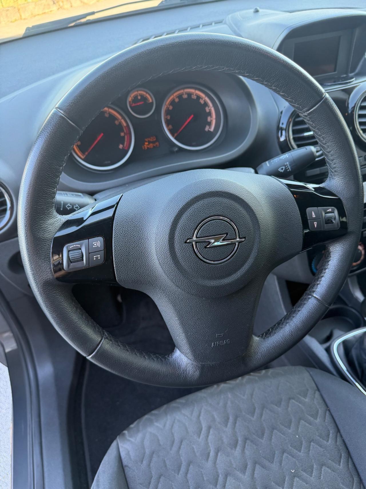 Opel Corsa 1.2 85CV 5 porte GPL-TECH Edition