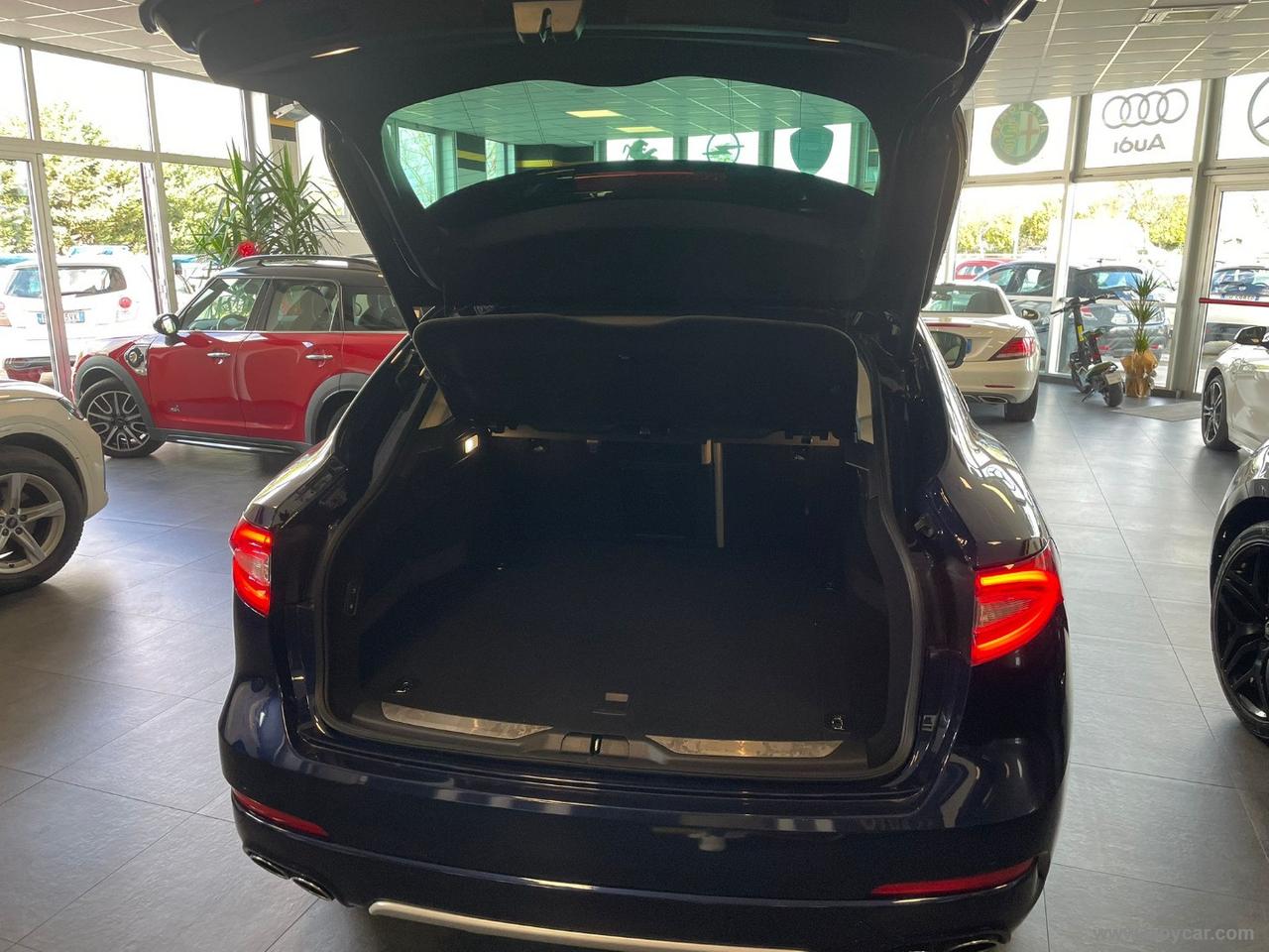 MASERATI Levante V6 430 CV S AWD Granlusso