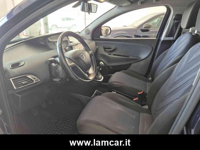 LANCIA Ypsilon 1.0 FireFly 5 porte S&S Hybrid Ecochic Silver