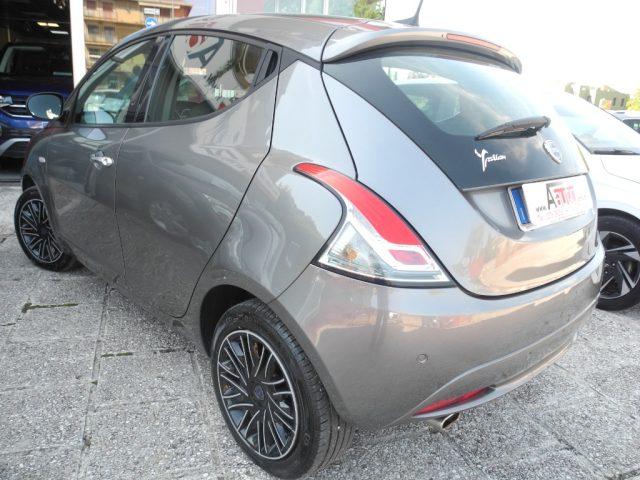 LANCIA Ypsilon 1.0 FireFly 5p. S&S Hybrid Gold - OK NEOPATENTATI