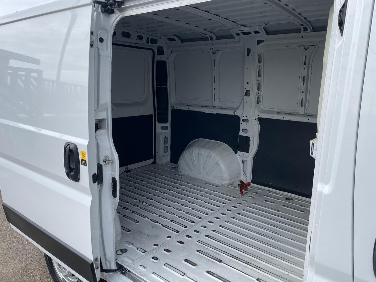 Peugeot Boxer L1H1 2.2 Bluehdi 140cv