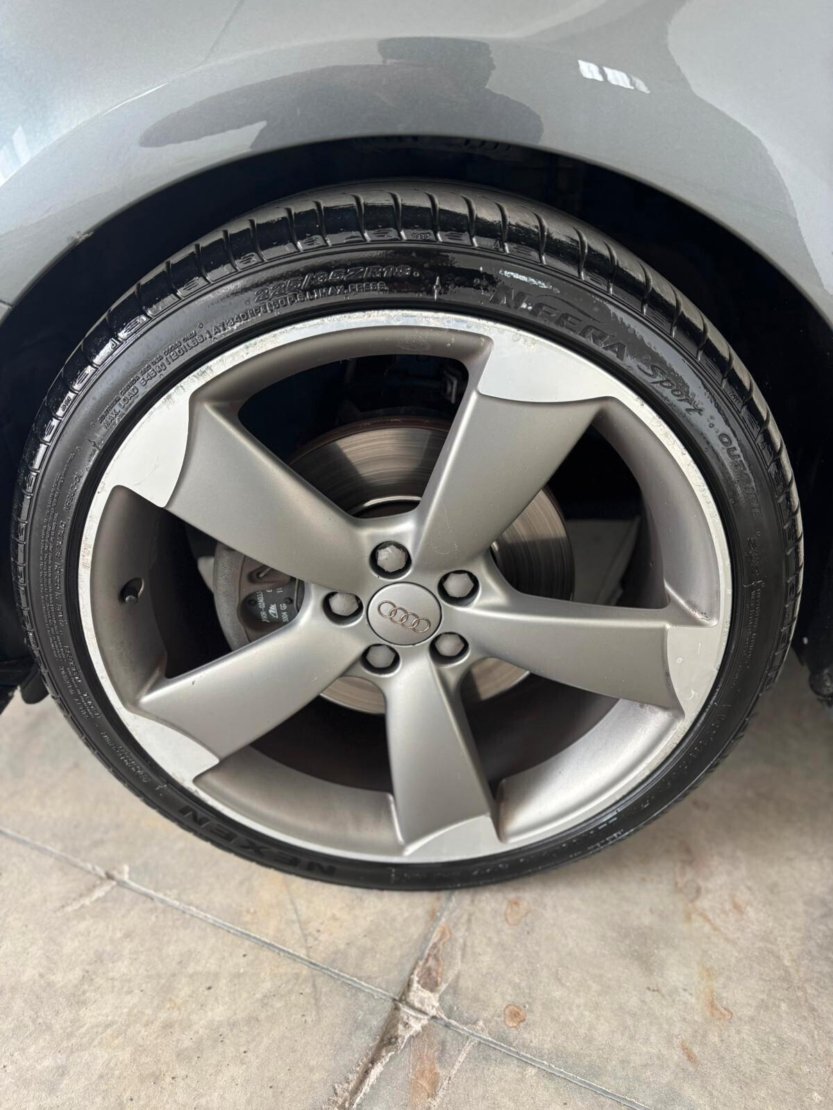 Audi A1 1.6 TDI 105 CV S-line