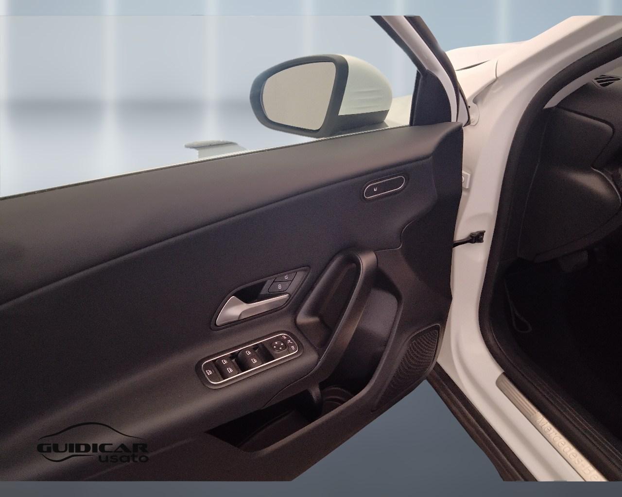 Mercedes-Benz Classe A - W177 2023 - A 180 d Advanced auto