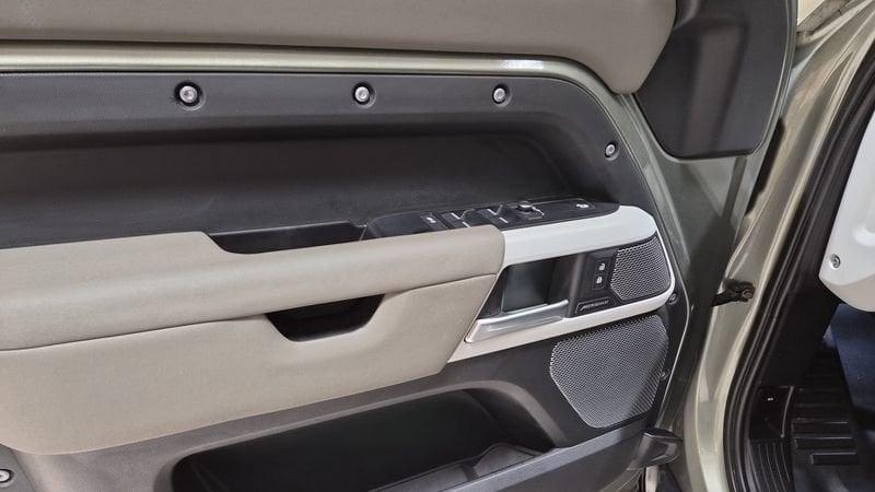 Land Rover Defender Defender 110 3.0D I6 250 CV AWD Auto S