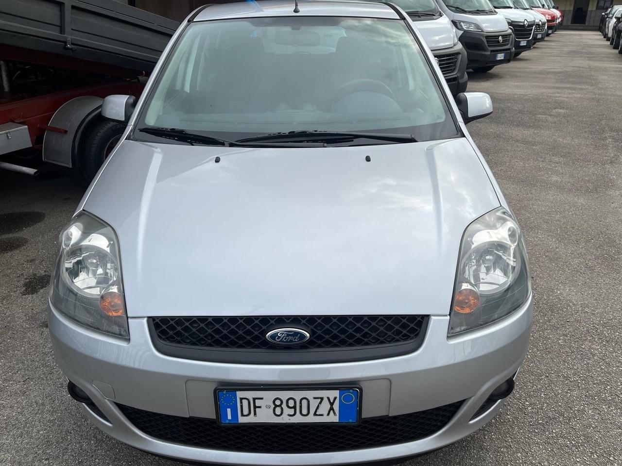 Ford fiesta 5 P-1.4 tdci- km 90000-2007