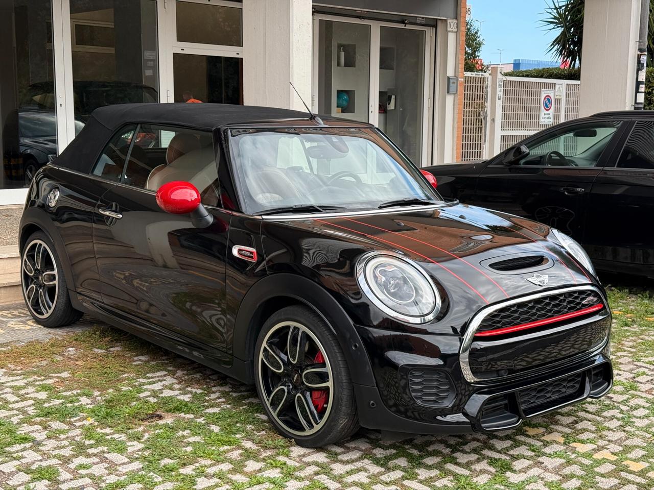 Mini John Cooper Works Cabrio 2.0 Full Optional, Head-Up display, Sedili in pelle, Retrocamera, Palette al volante