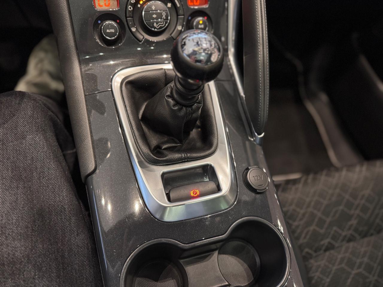 Peugeot 3008 BlueHDi Full “TETTO/NAV/RETR”