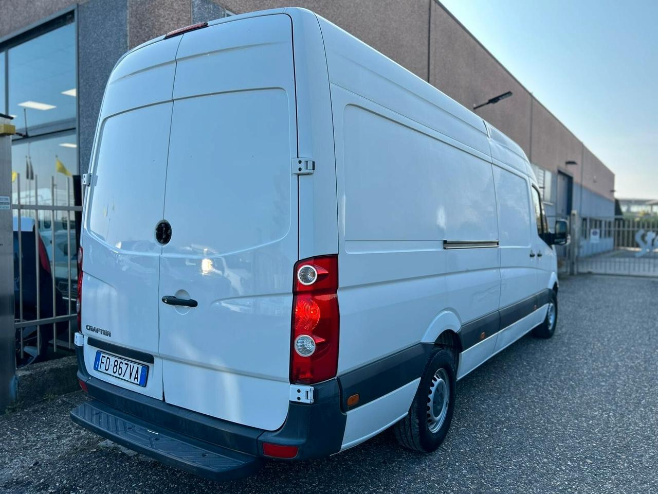 Volkswagen Crafter 35 2.0 TDI 100KW P.L. T.A.