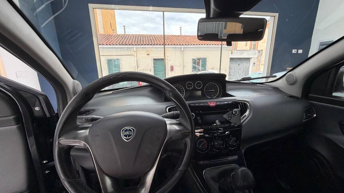 Lancia Ypsilon LANCIA YPSILON 1.2 8v Platinum s&s 69cv