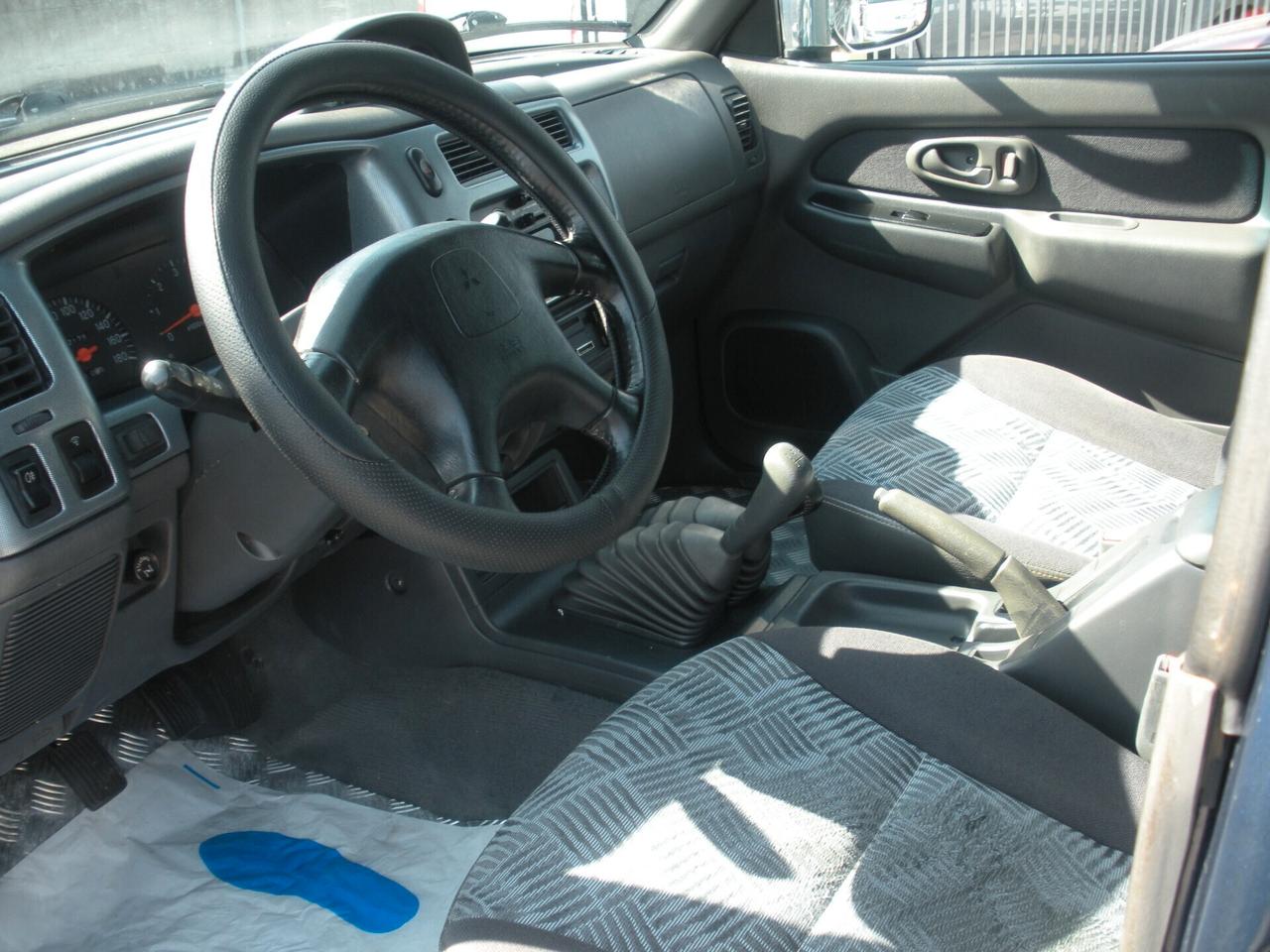Mitsubishi L200 2.5 TDI 4WD Double Cab AMERICAN STYLE