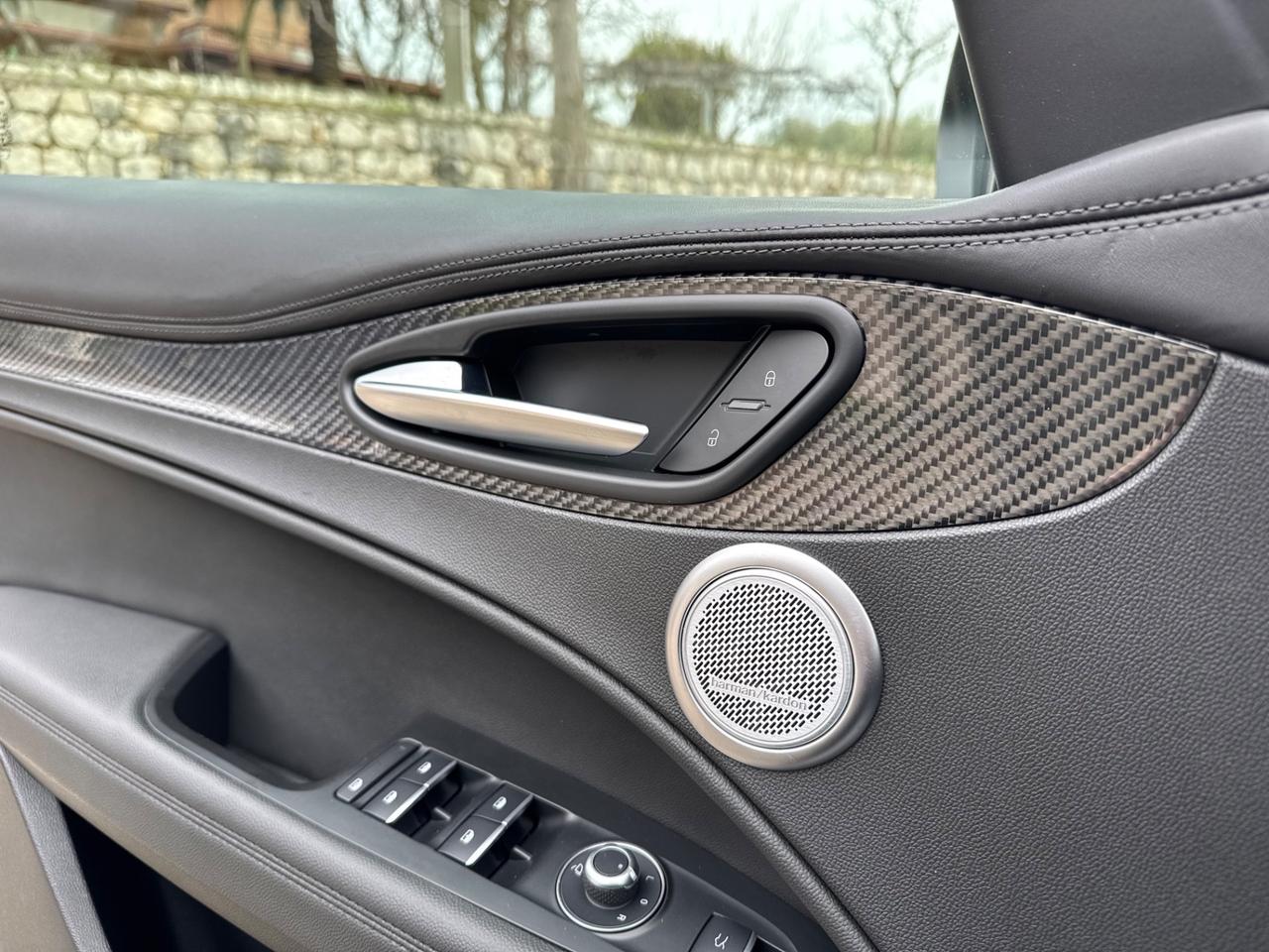 Alfa Romeo Stelvio 2.9 Bi-Turbo V6 510 CV AT8 Quadrifoglio