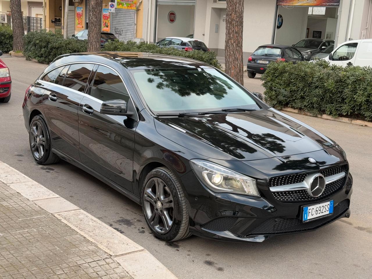 Mercedes CLA 220 d Autom NAVI CAMERA HARMAN/KARDON