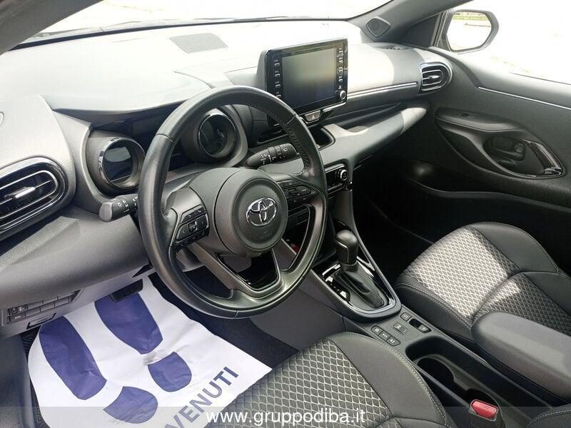 Toyota Yaris IV 2020 1.5h Lounge