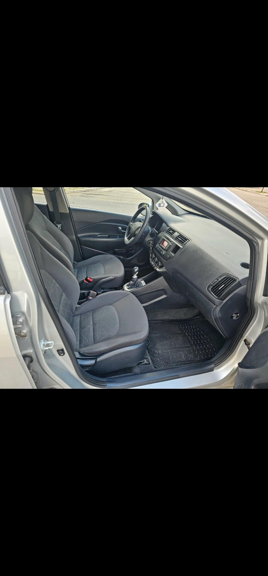 Kia Rio 1.1 CRDi WGT 5p. LX