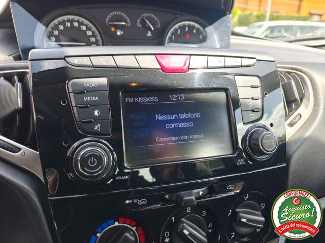 LANCIA Ypsilon 1.2 69 CV 5 porte Gold