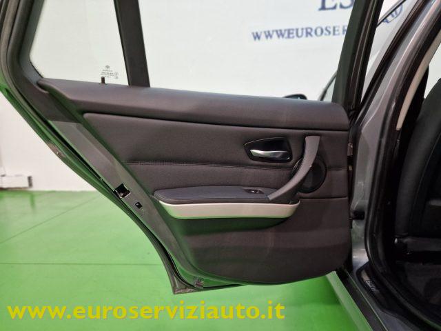 BMW 320 i cat Touring Attiva