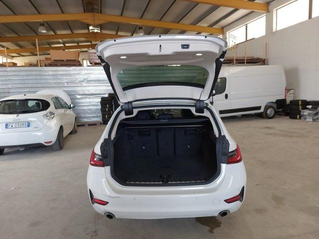 BMW 318 d 48V Touring Business Advantage