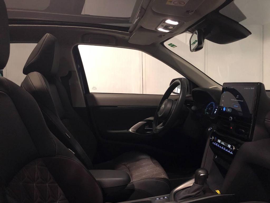Toyota Yaris Cross 1.5 H Lounge FWD E-CVT