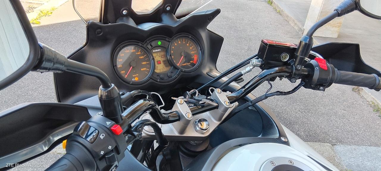 Suzuki V Strom DL 650 Turismo