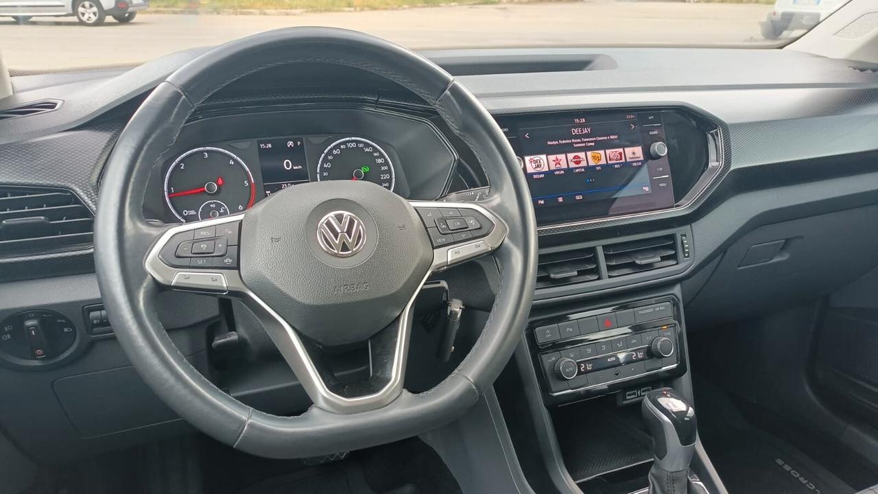 Volkswagen T-Cross 1.6 TDI DSG SCR Style BMT