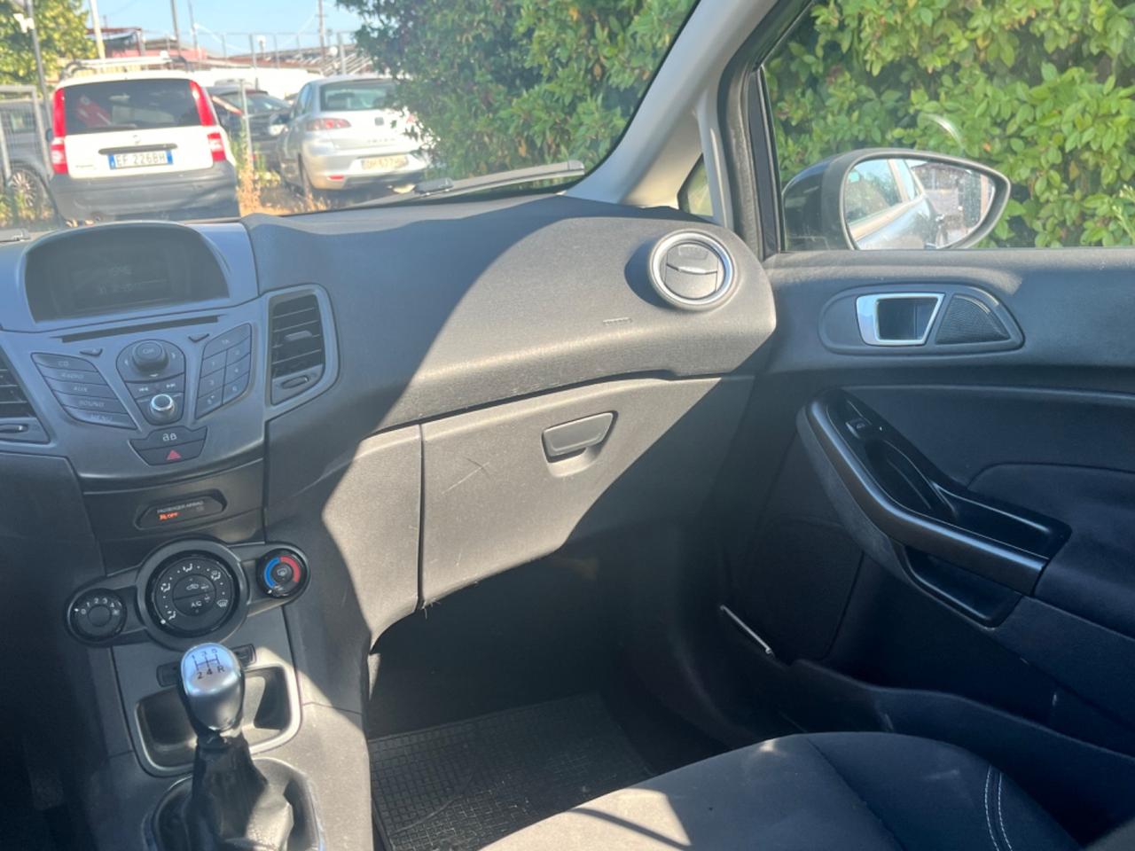Ford Fiesta 1.5 TDCi 75CV 5 porte Titanium