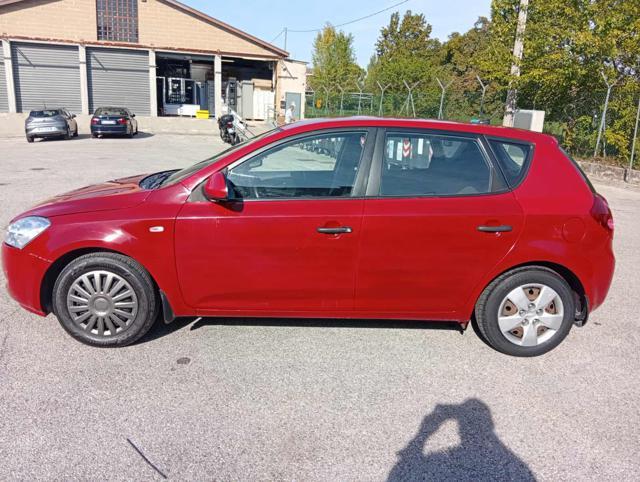 KIA cee'd 111,064km 1.4 109CV 5p. EX Stupenda Bellissima
