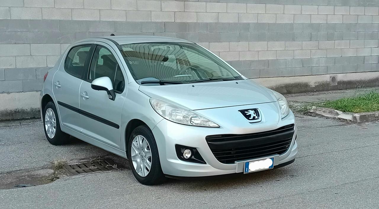 Peugeot 207 1.4 BENZINA2011 NEOP EURO5 TRATTABILE