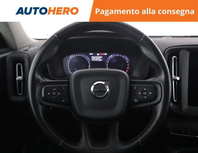 VOLVO XC40 T2 Geartronic Momentum Core