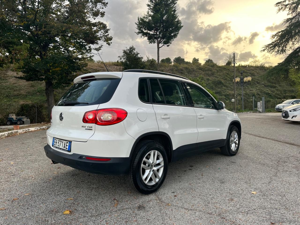 VOLKSWAGEN Tiguan 2.0 TDI Trend & Fun BlueMot. Tech