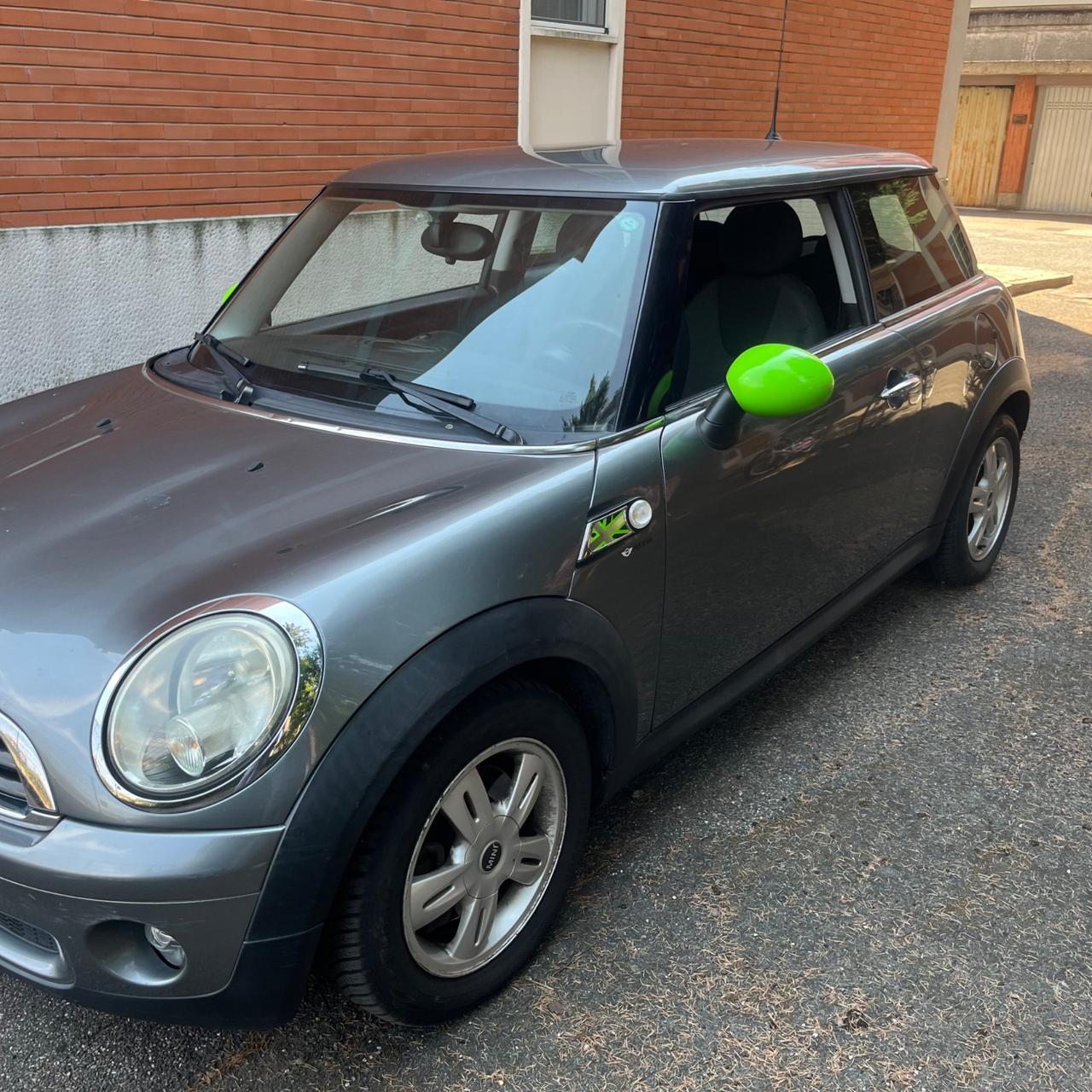 Mini 1.6 16V One (55kW) GPL