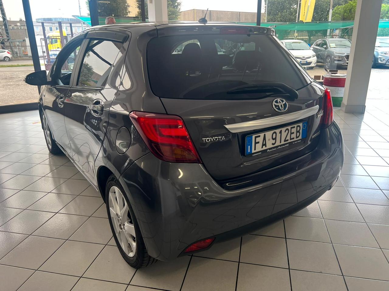 Toyota Yaris 1.5 Hybrid 5 porte Cool