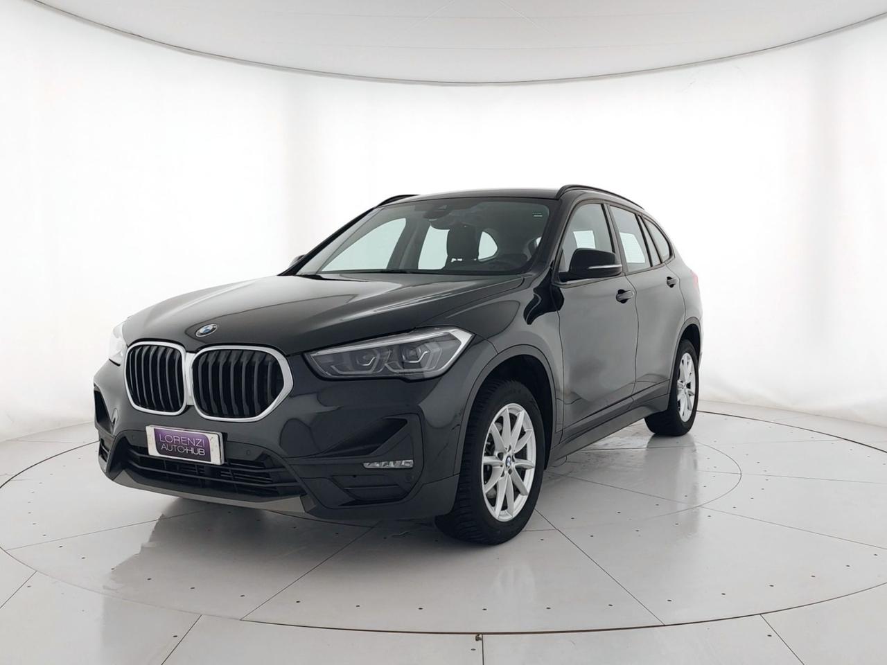 BMW X1 sdrive18d Business Advantage auto LED+C17''+NAVI