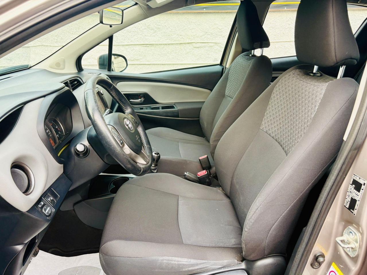 Toyota Yaris 1.0 5 porte Lounge