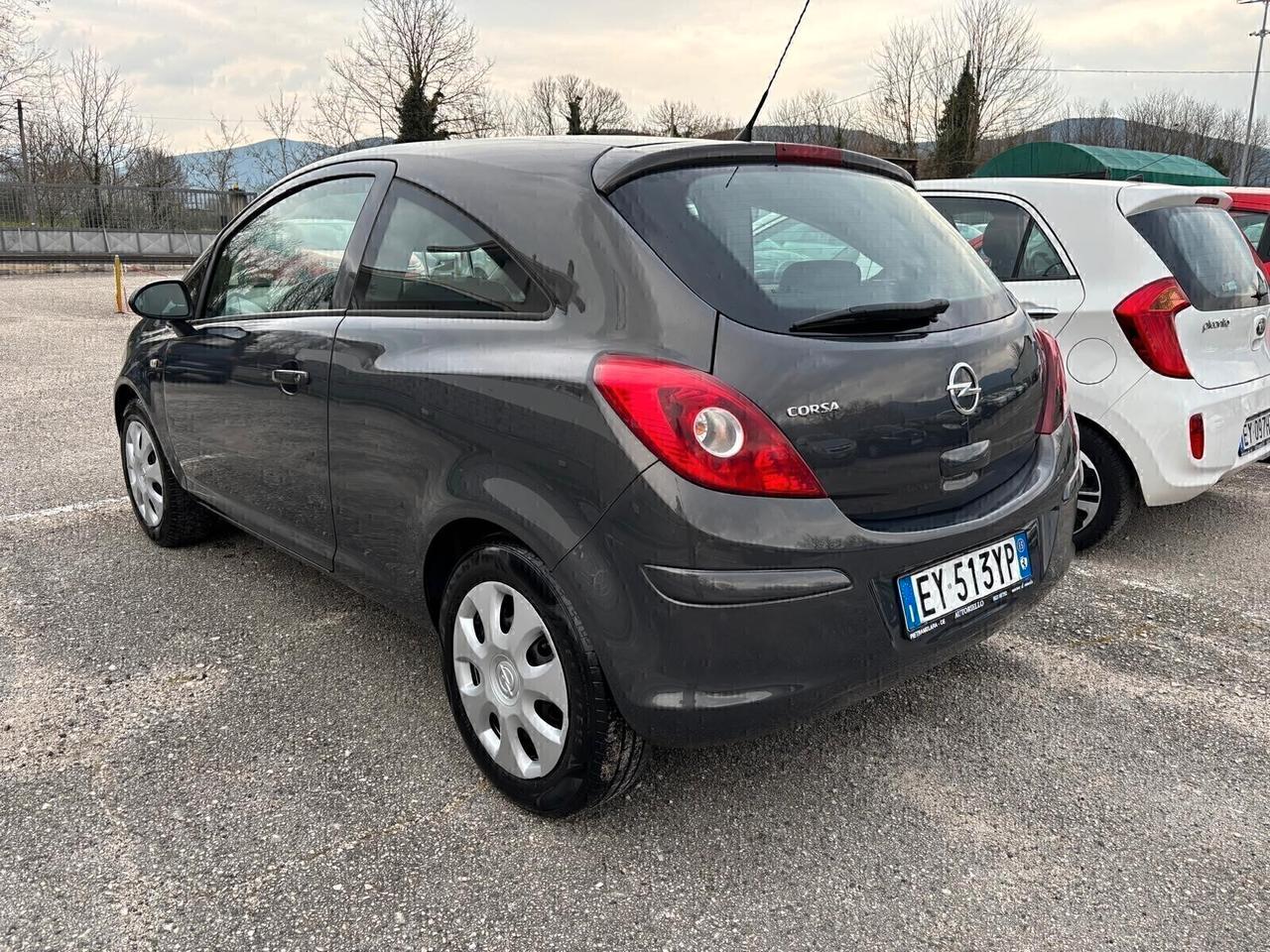 Opel Corsa 1.2 GPL 3 porte - 2015