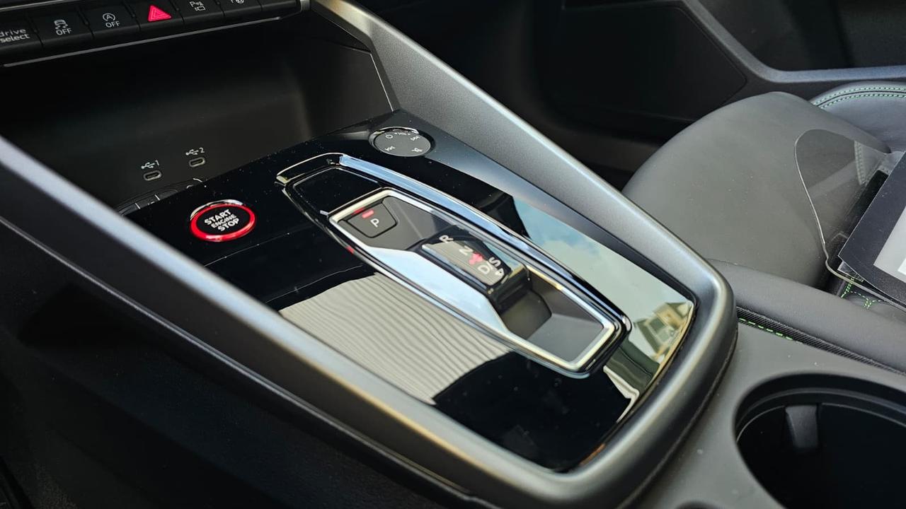 Audi Audi RS 3 Sportback 294(400) kW(CV) S tronic