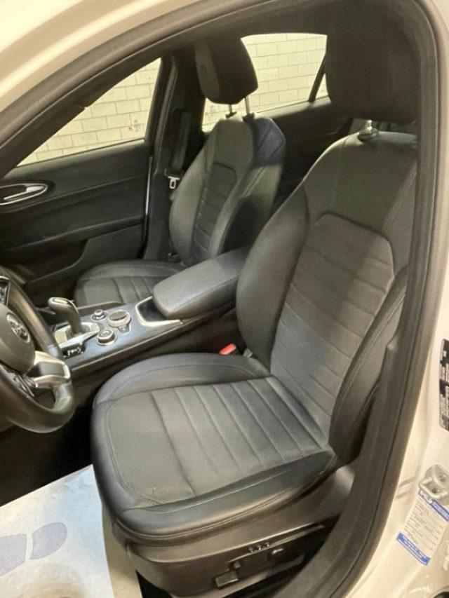 ALFA ROMEO Giulia 2.0 Turbo 280 CV AT8 AWD Q4 Competizione