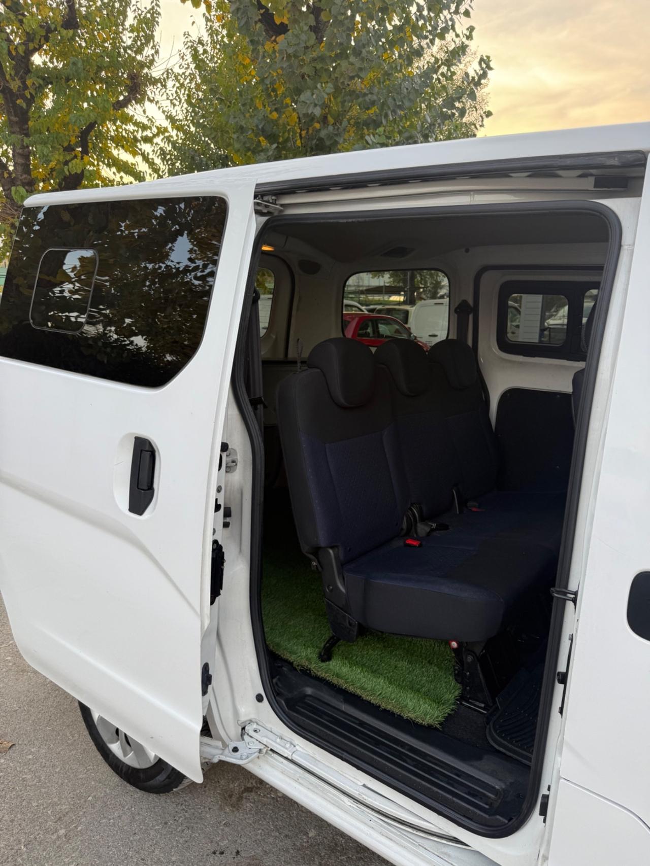 Nissan NV200 1.5 dCi 86CV Combi Efficient 5 posti