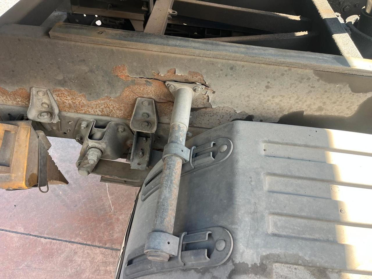 Nissan Cabstar 35.13 2.5 dCi Cassone Ribaltabile Trilaterale [Solo commercianti]
