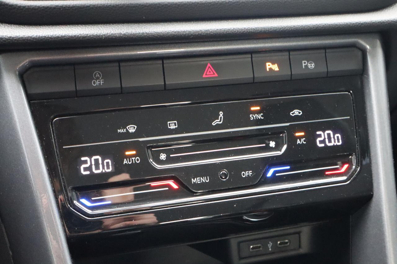Volkswagen T-Roc 2.0 TDI 150 CV STYLE DSG 17" ACC VIRTUAL LED
