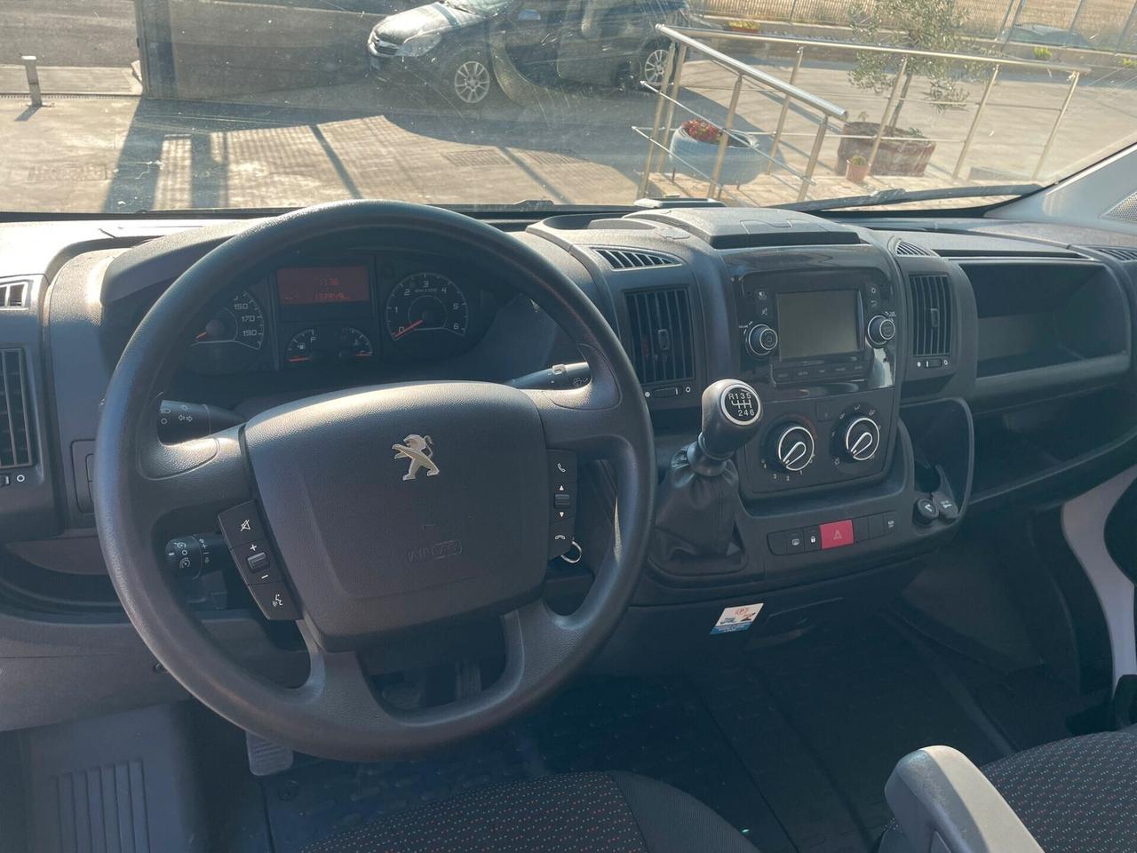 Peugeot Boxer 335 2.2 BlueHDi 140 l2 h2