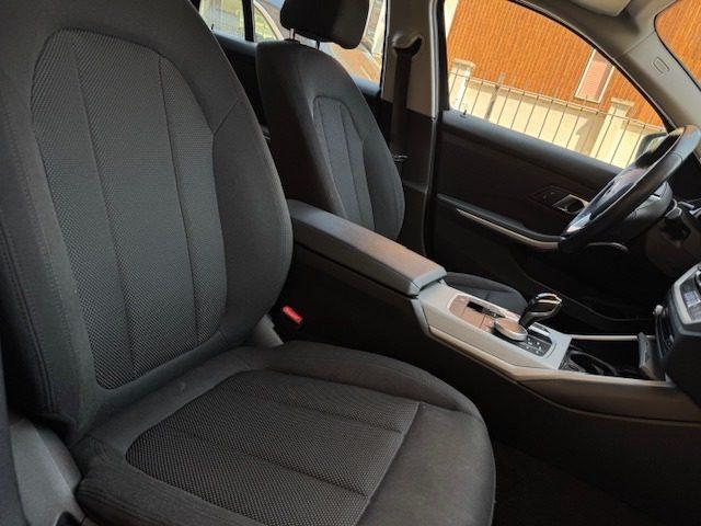BMW 320 d 48V Touring Business Advantage XDRIVE