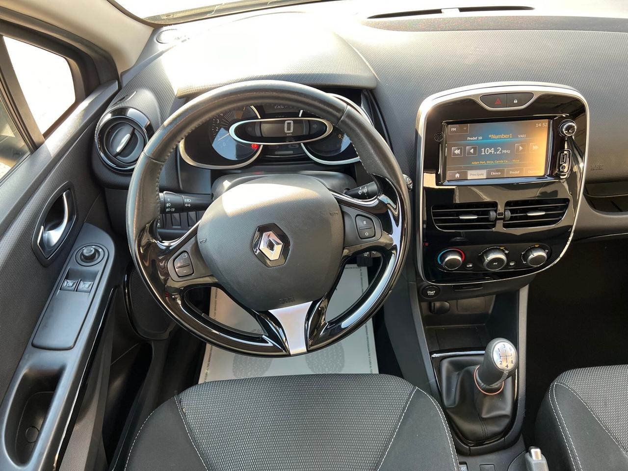 Renault Clio 1.2 75CV 5 porte Live X NEOPATENTATI